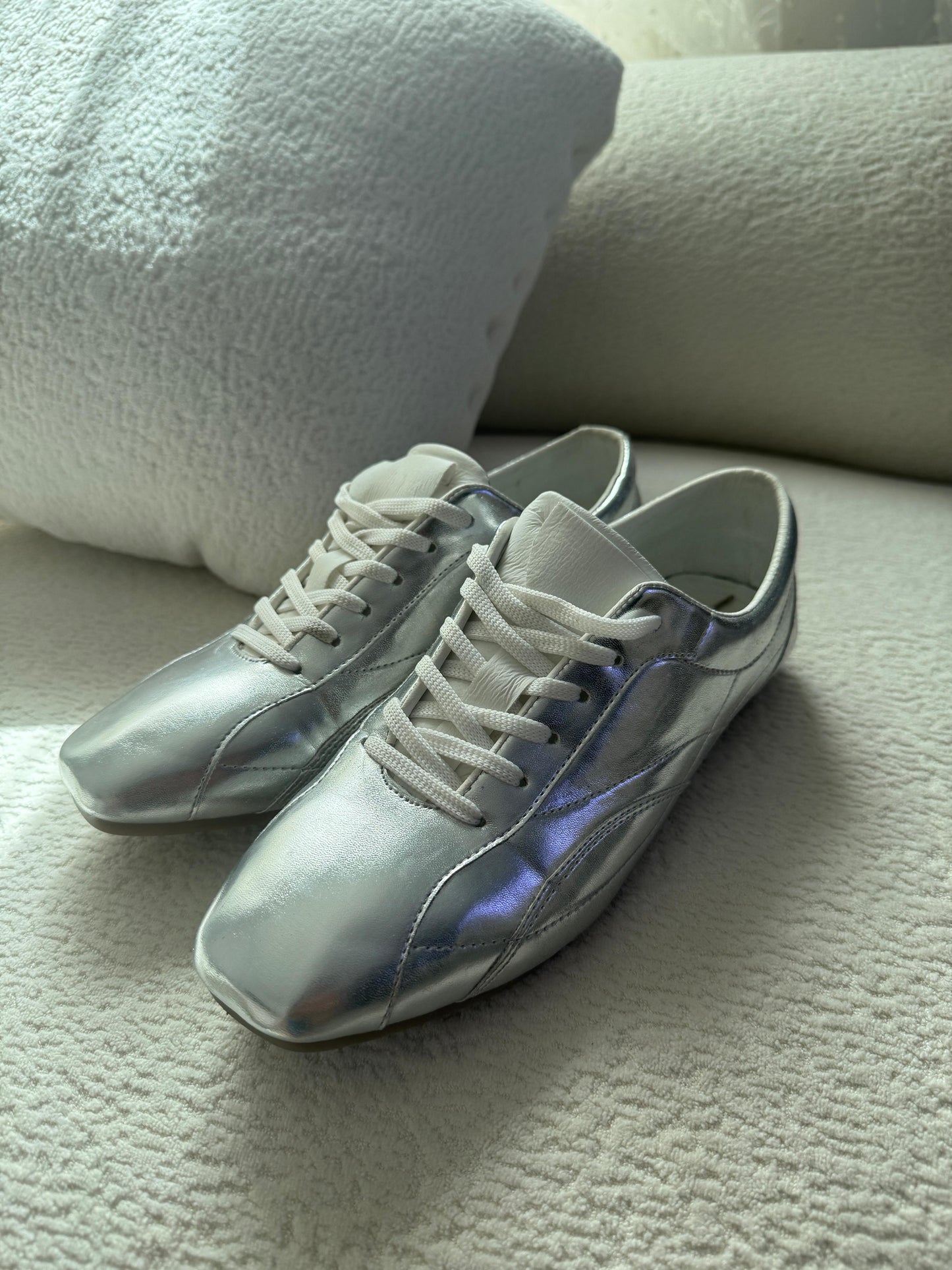 Metallic trainers