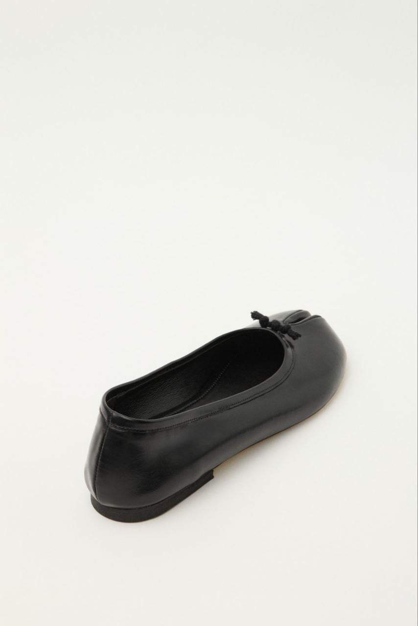 Tabi Split Toe Leather Ballet