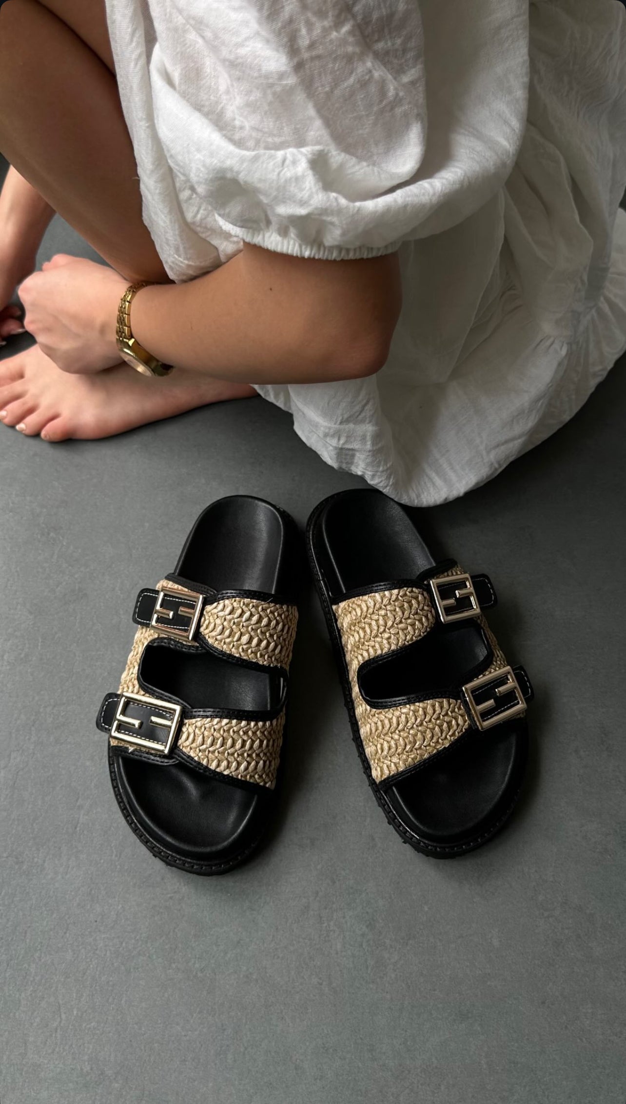Raffia Slides