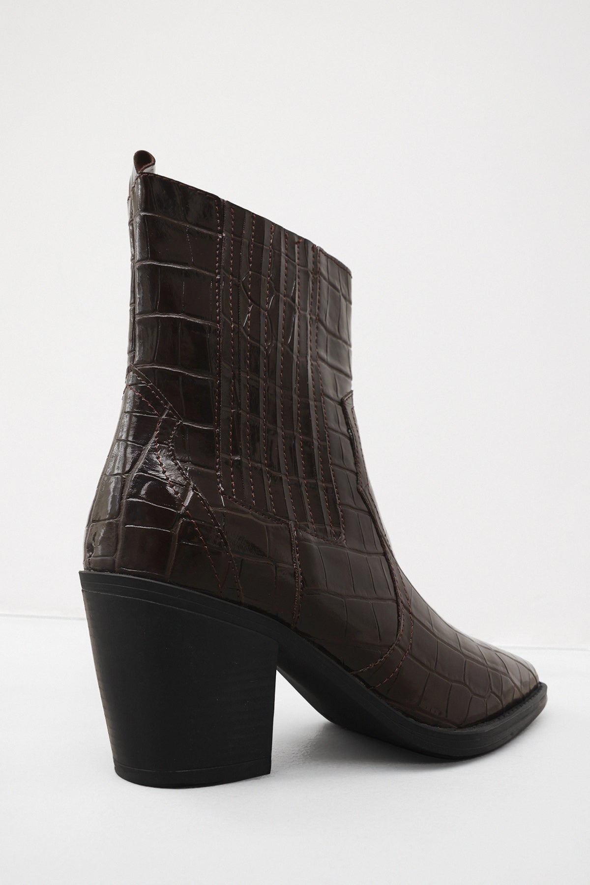 Embossed cowboy ankle boots - Women's