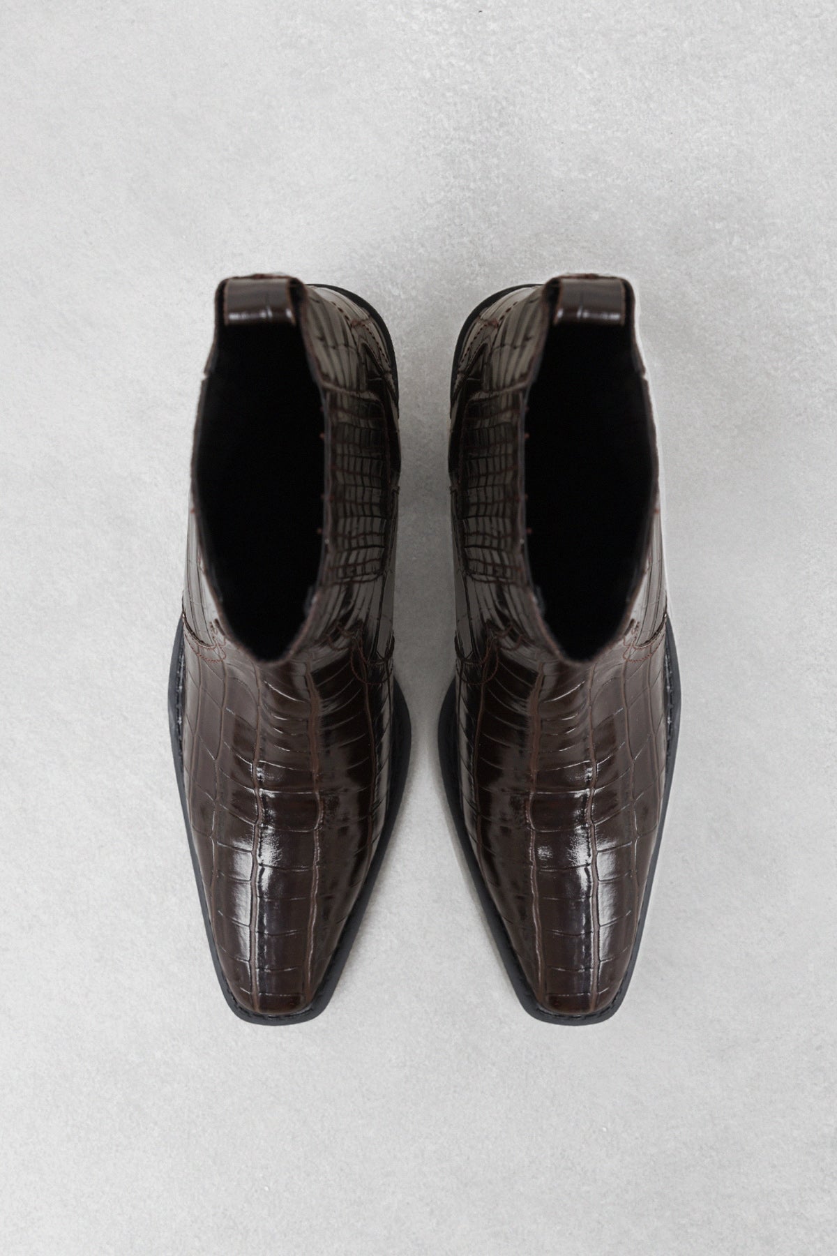 Embossed cowboy ankle boots - Women's