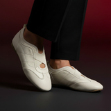 1:1 – Shoe Close-up