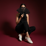 1:1 – Sitting Model