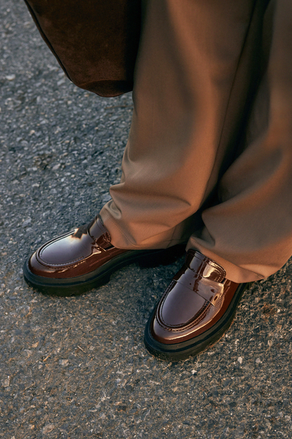 PATENT LEATHER LOAFERS WITH THICK SERRATED SOLE AND BAND DETAILED