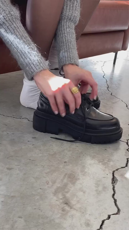 Stevvi platform lace up shoes