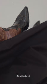 EMBROIDERED COWBOY HEEL BLACK-TAN WOMEN'S BOOTS